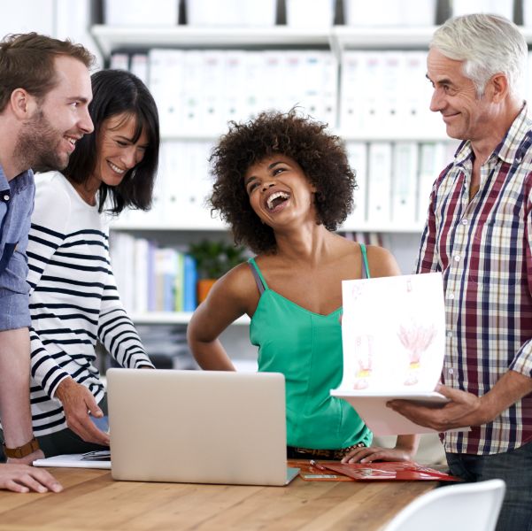 Cost of hiring social media professionals