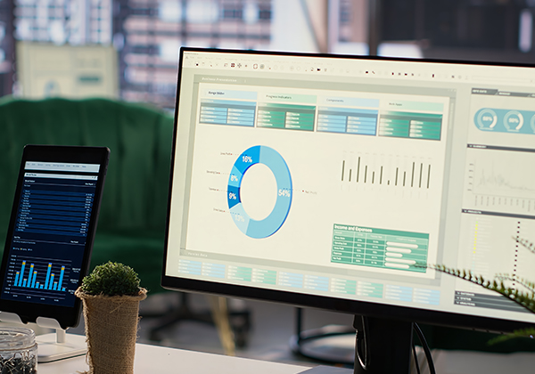 Why should hire professional web designers