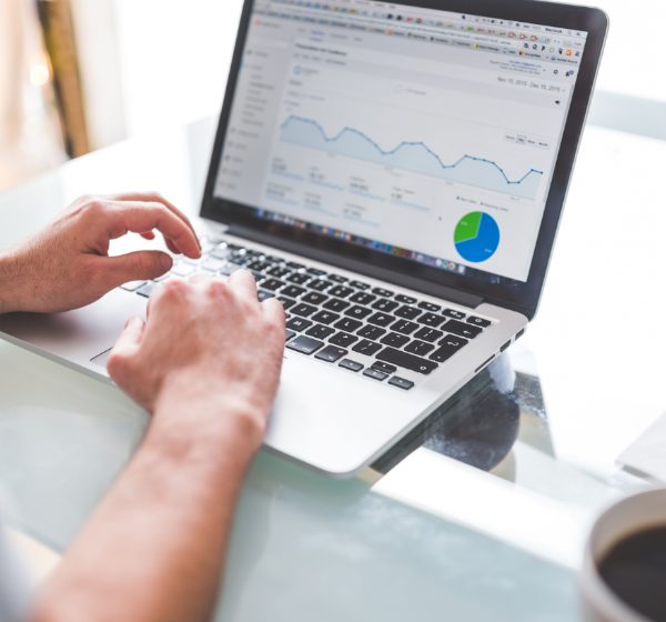 Advertiser Checking Why Google Ads Aren’t Visible