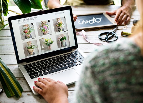 Design an ecommerce store with Magento